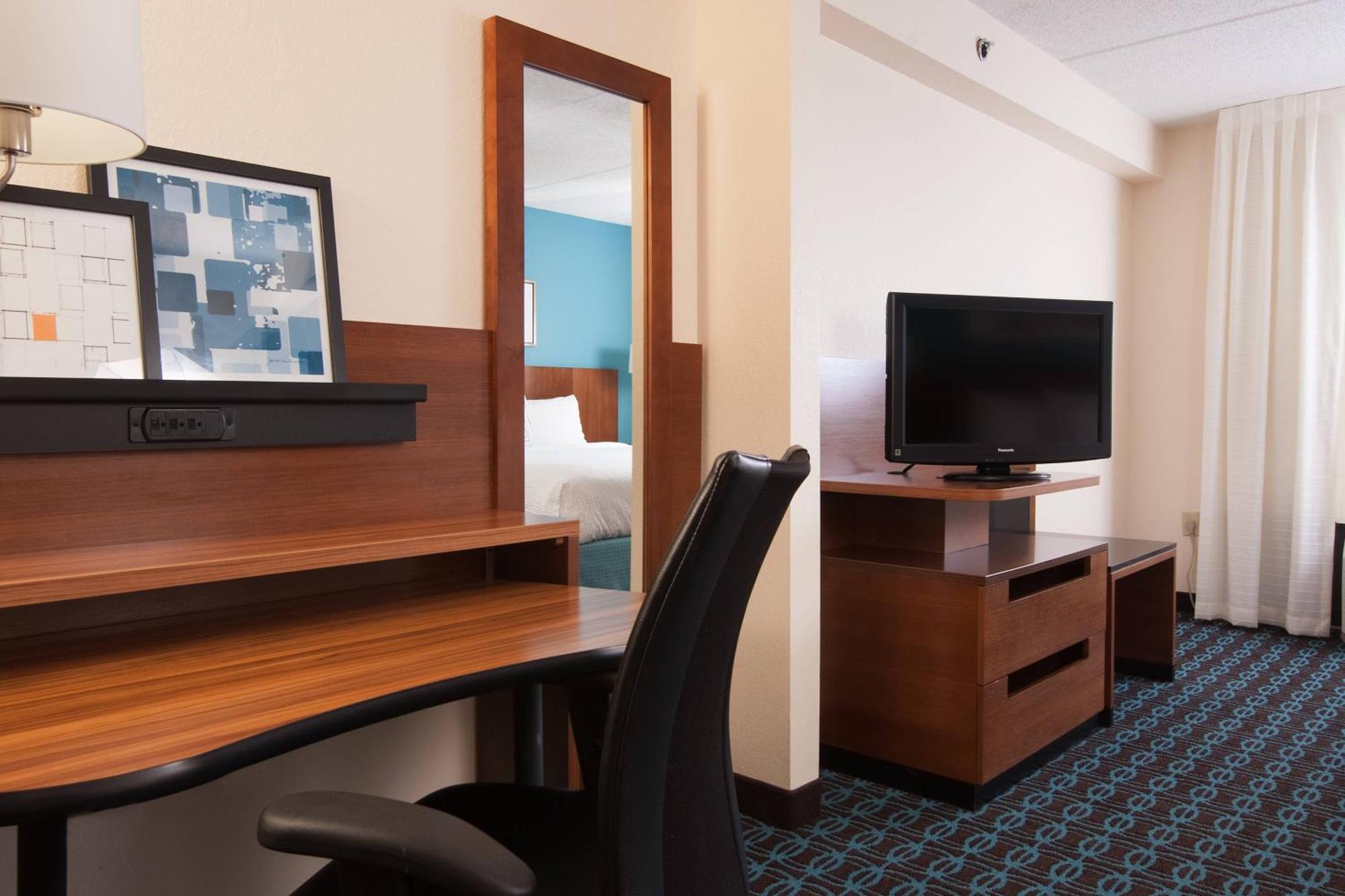 Fairfield Inn And Suites Atlanta Airport South/Sullivan Road College Park Eksteriør billede